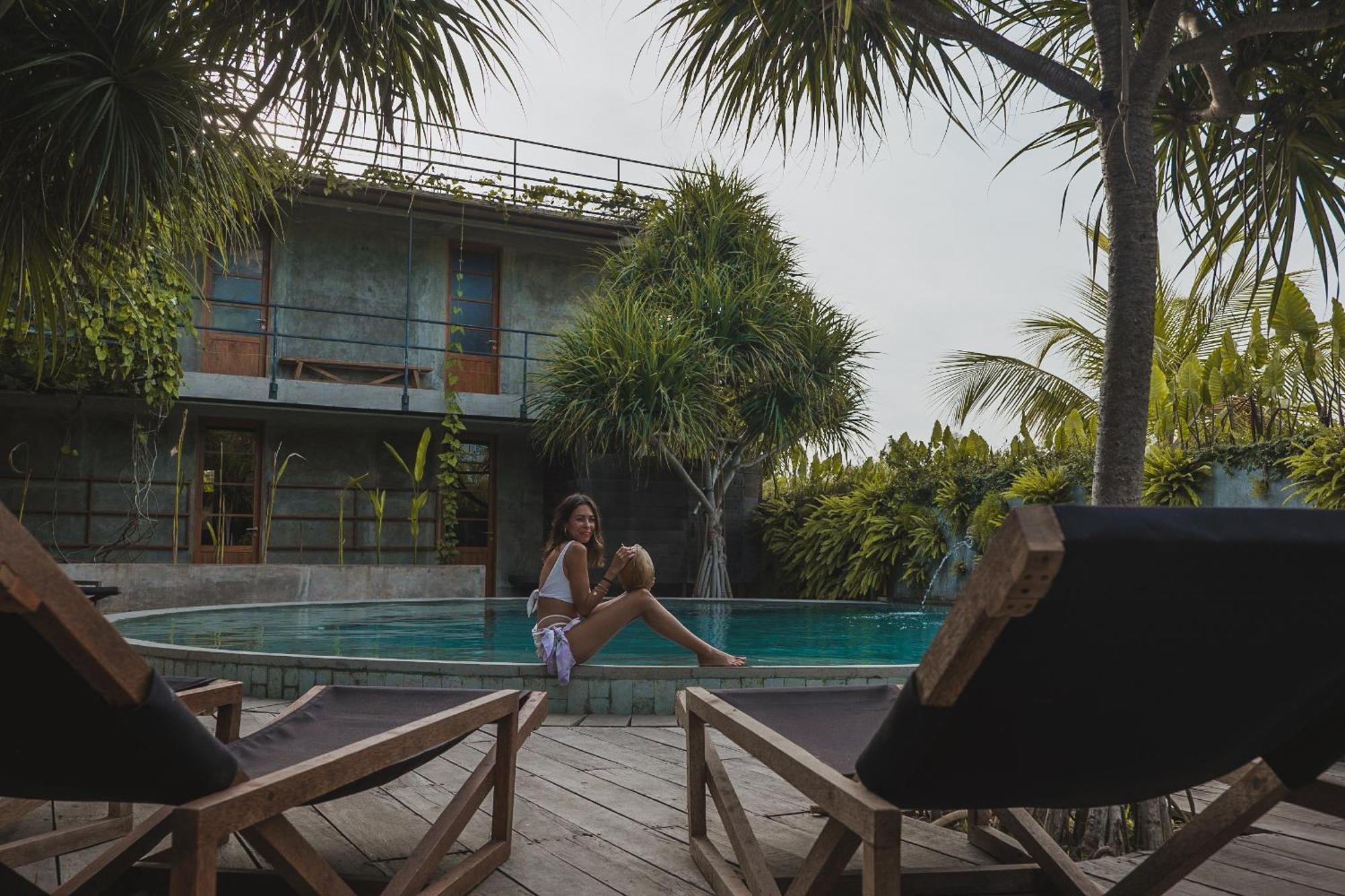 Mangroove Bay Boutique Hostel Banyuwedang Εξωτερικό φωτογραφία
