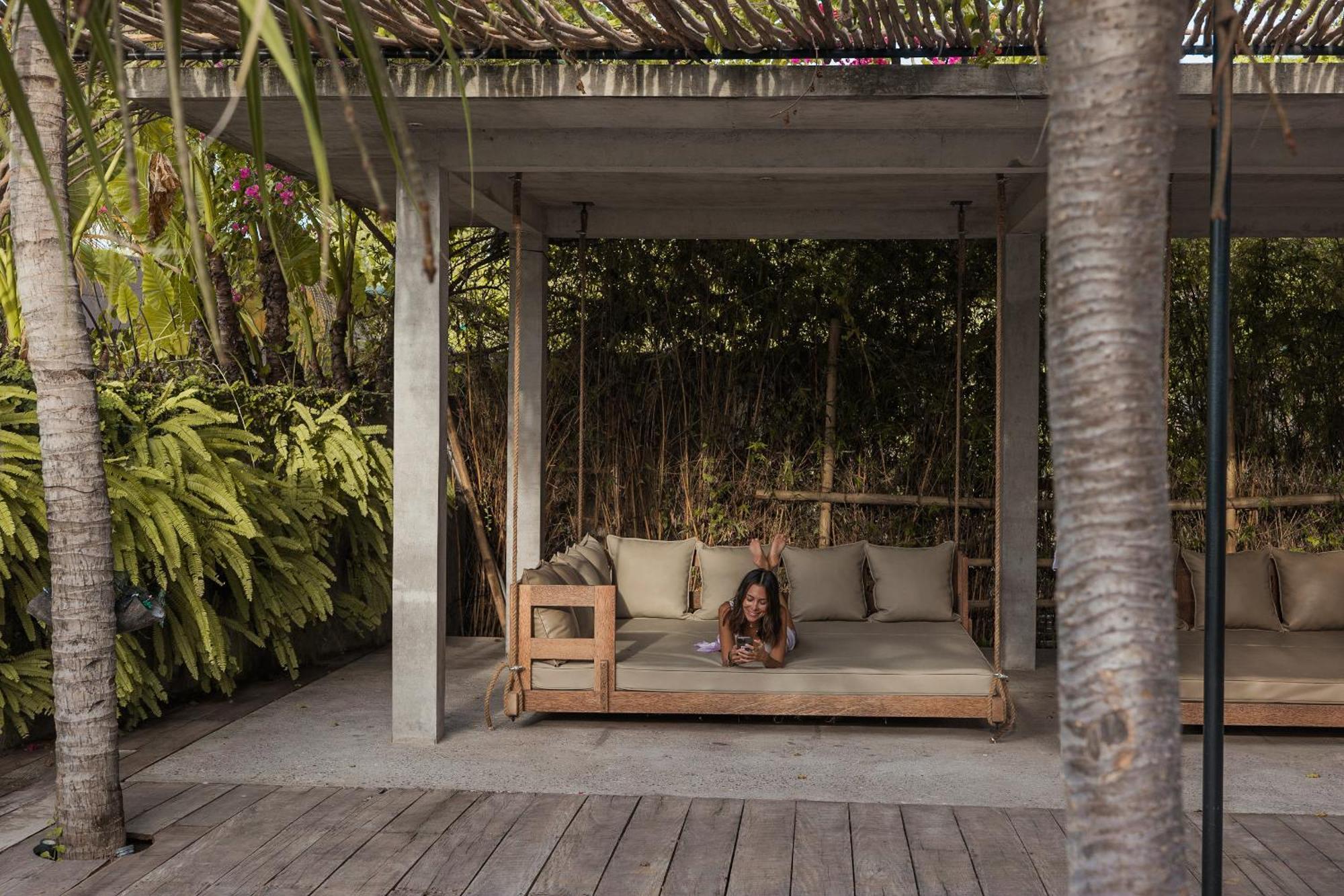 Mangroove Bay Boutique Hostel Banyuwedang Εξωτερικό φωτογραφία